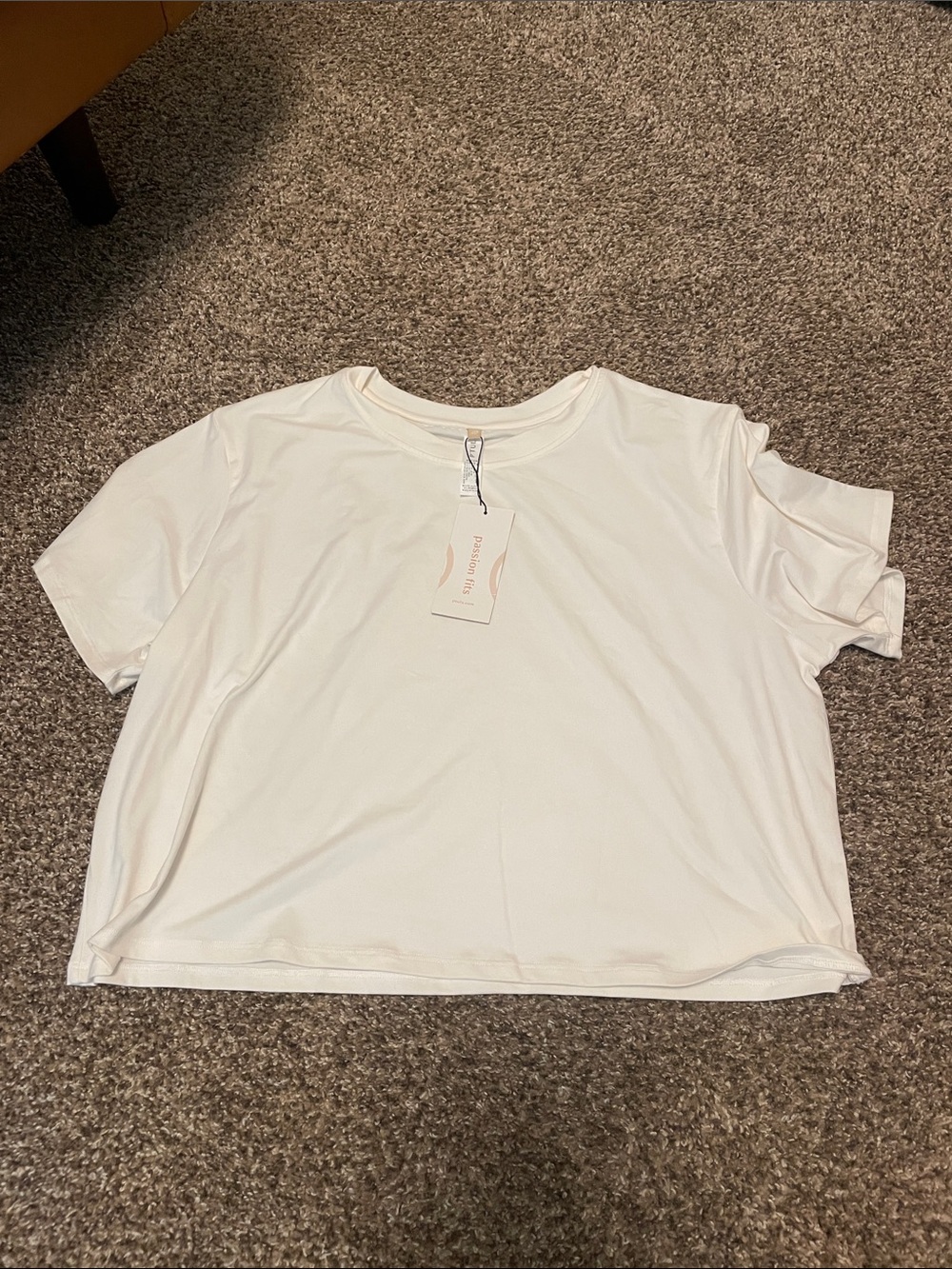 Ptula white cropped workout shirt